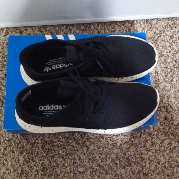 Adidas Tubular trainers with speckled sole - Picture 4 of 4